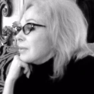 Meet your Posher, Elaine